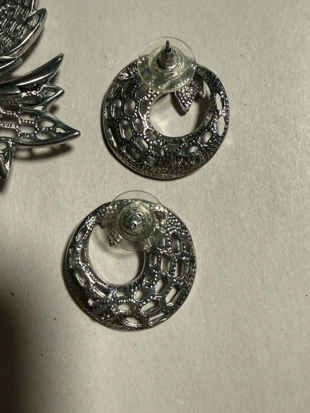 Jonette Jewelry Vintage Silver Filigree Leaf Spray Brooch and Earrings Set